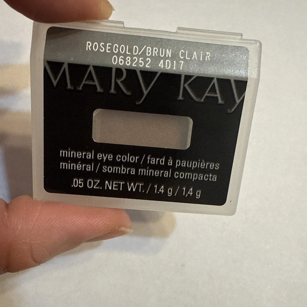 Mary Kay Mineral Eye Color Eye Shadow RoseGold 068252 New Discontinued Rose Gold